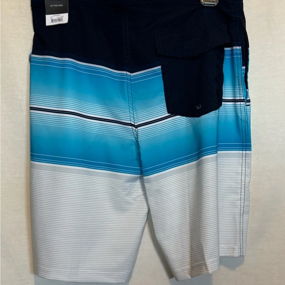G-148 Men’s No Boundaries NWT Blue &‎ White Stripe Fixed Waist Swim Board Shorts